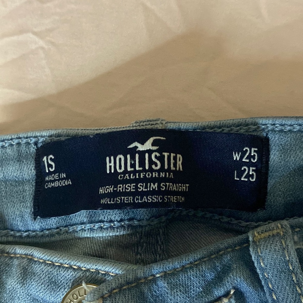 Light wash jeans